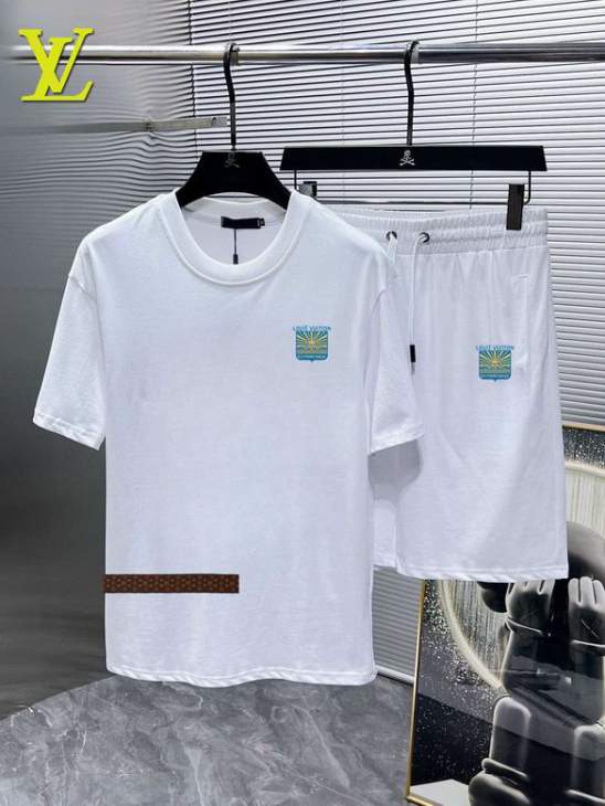 Picture of LV Shirt Pant Suits _SKULVM-5XL12yn41723525